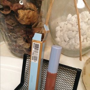 MAC Cosmetics Makeup - MAC👑Cinderella Ltd Ed Matte Lip Gloss MAC Cosmetics Makeup - MAC👑Cinderella Ltd Ed Matte Lip Gloss